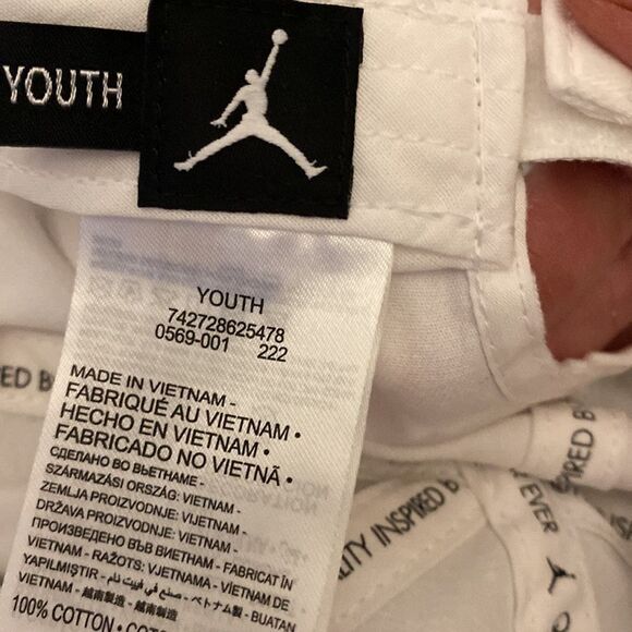 New! Youth Nike Air Jordan Jumpman Cap Hat White Red Adjustable Velcro Closure - Picture 5 of 7